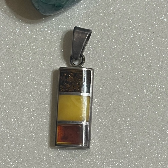 Vintage Jewelry - Sterling Triple Amber Pendant